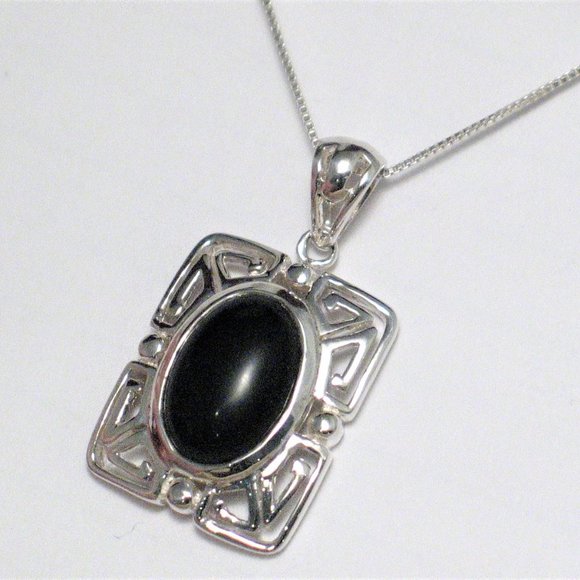 Box Chain Necklace Pendant Set w/ Black Onyx - Picture 2 of 4